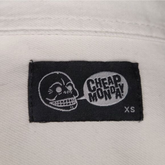 Cotton Denim Buttondown Shirt - Picture 7 of 9